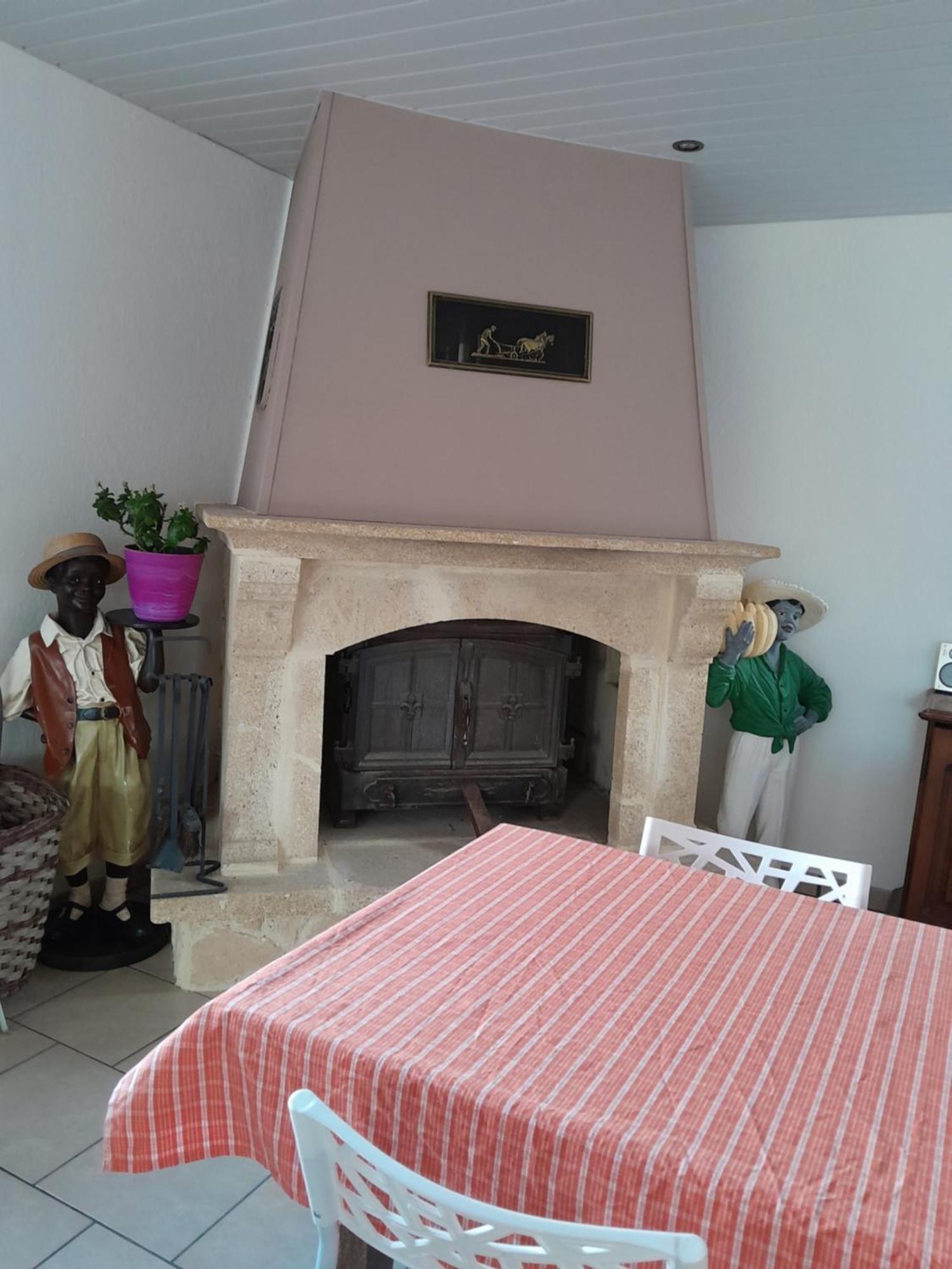 Chambres D Hotes Au P'Tit Bonheur Campagnard Jarnosse エクステリア 写真